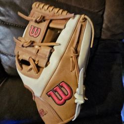 Wilson Baseball Glove