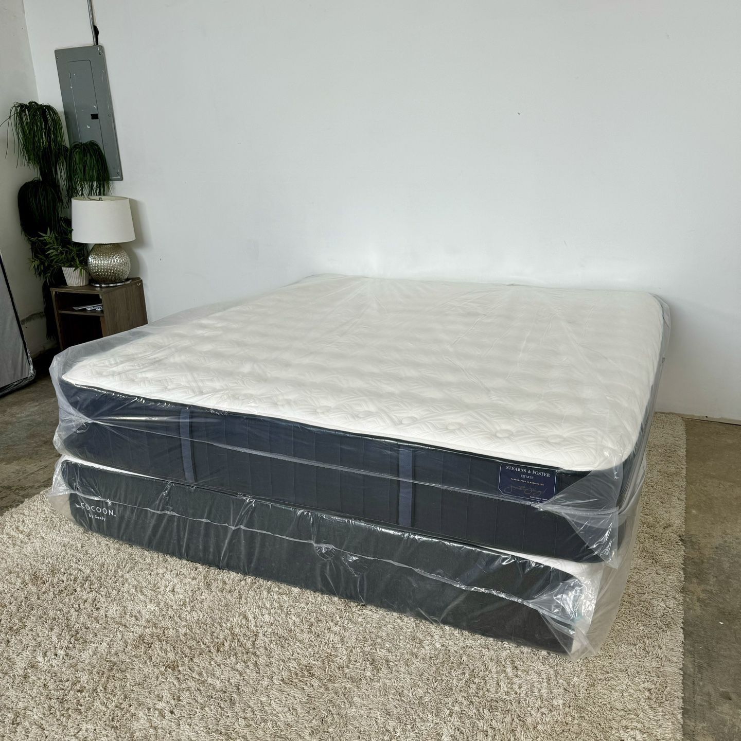 King Stearns & Foster Estate Mattress (Delivery Is Available)