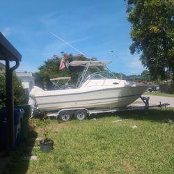 2004 Wellcraft 24 walk around