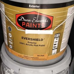 2. 5 Galones Uno Blanco Y Uno Beige Claro