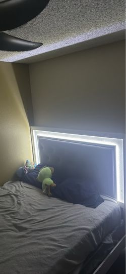 Queen size bed with led lights