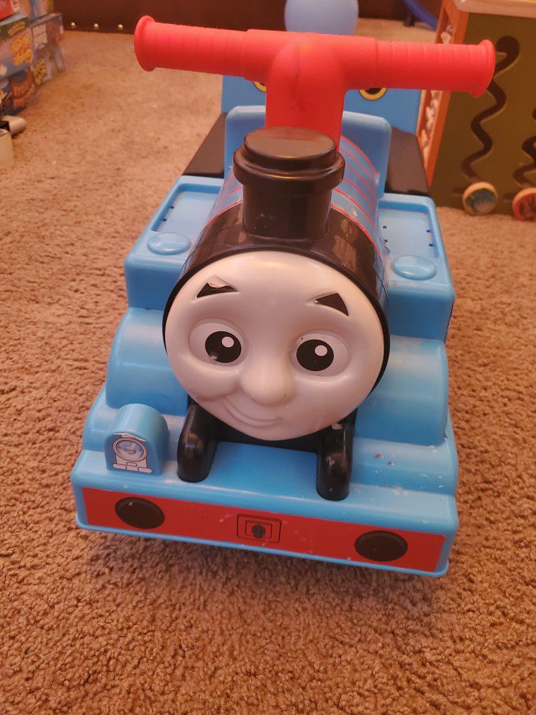 Thomas & Friends Sit On Train With Slide