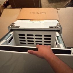 LG Washer/Dryer Pedestal White Never used 