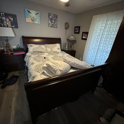 Bedroom Set, Queen Frame, 2 Nightstands, Armoire