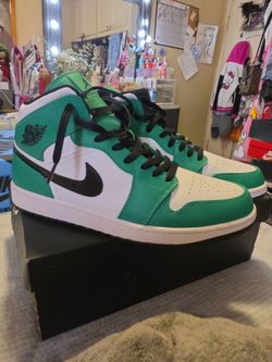 Jordan 1 Mid Lucky Green Size 12