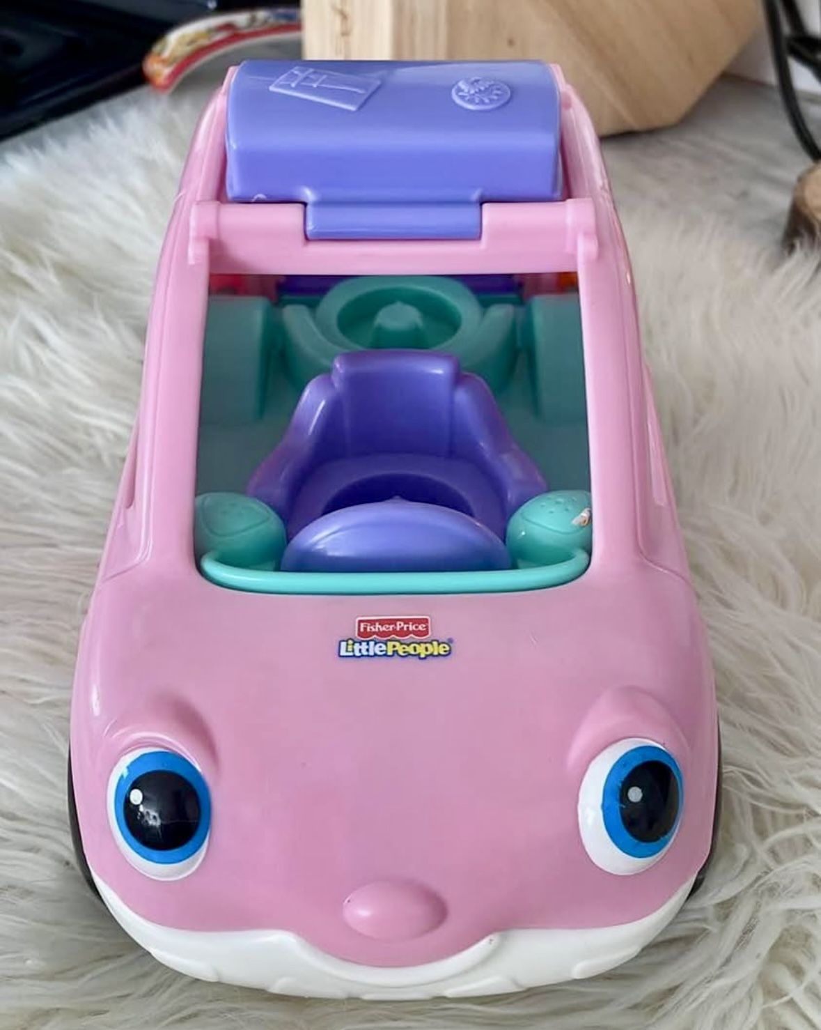 2009 Fisher Price Little People Toy Pink Melody Van 