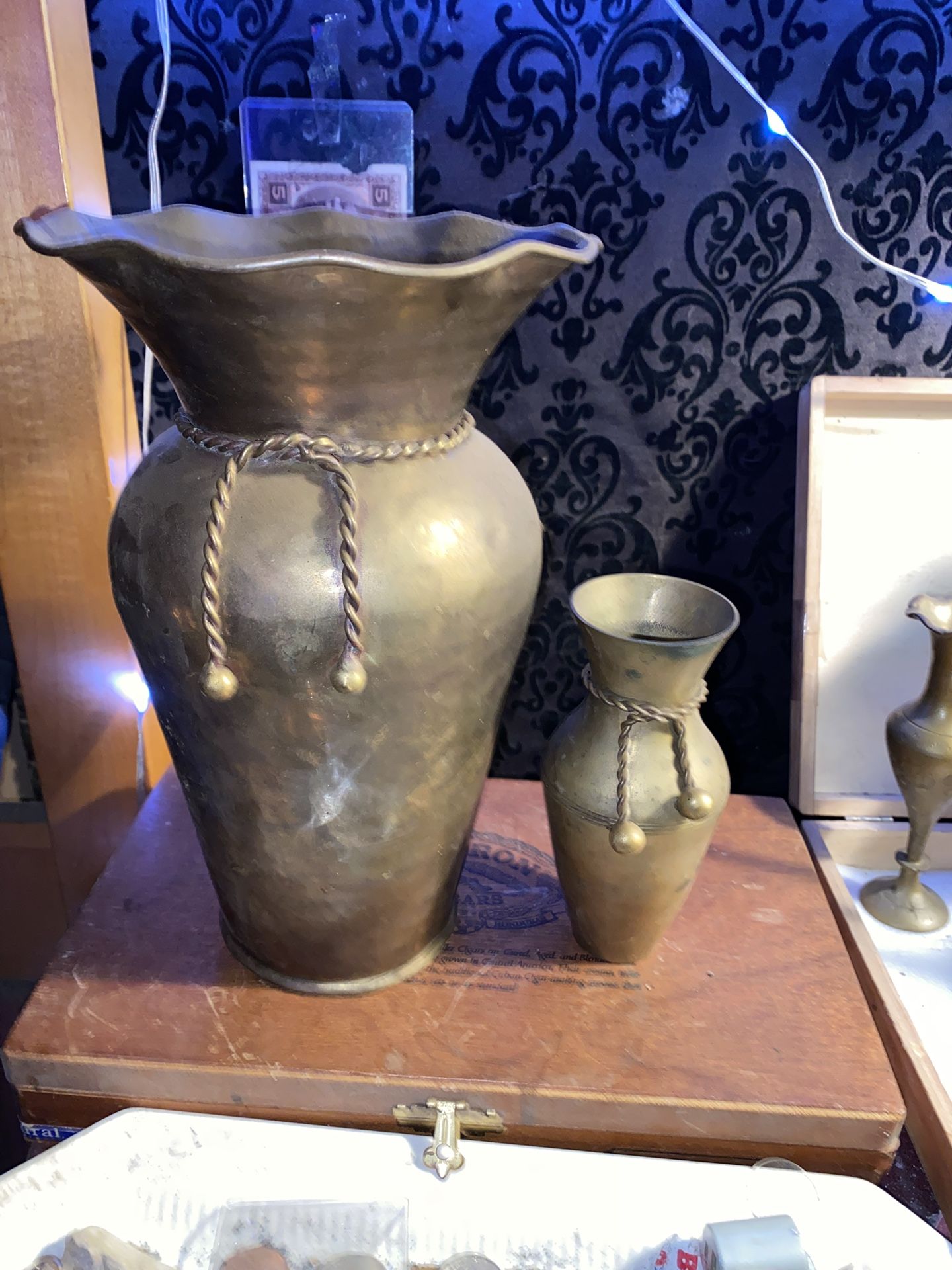 VINTAGE BRASS VASE WITH ROPE TASSLE TIE MADE IN INDIA 9in TALL FLUTED OPENING