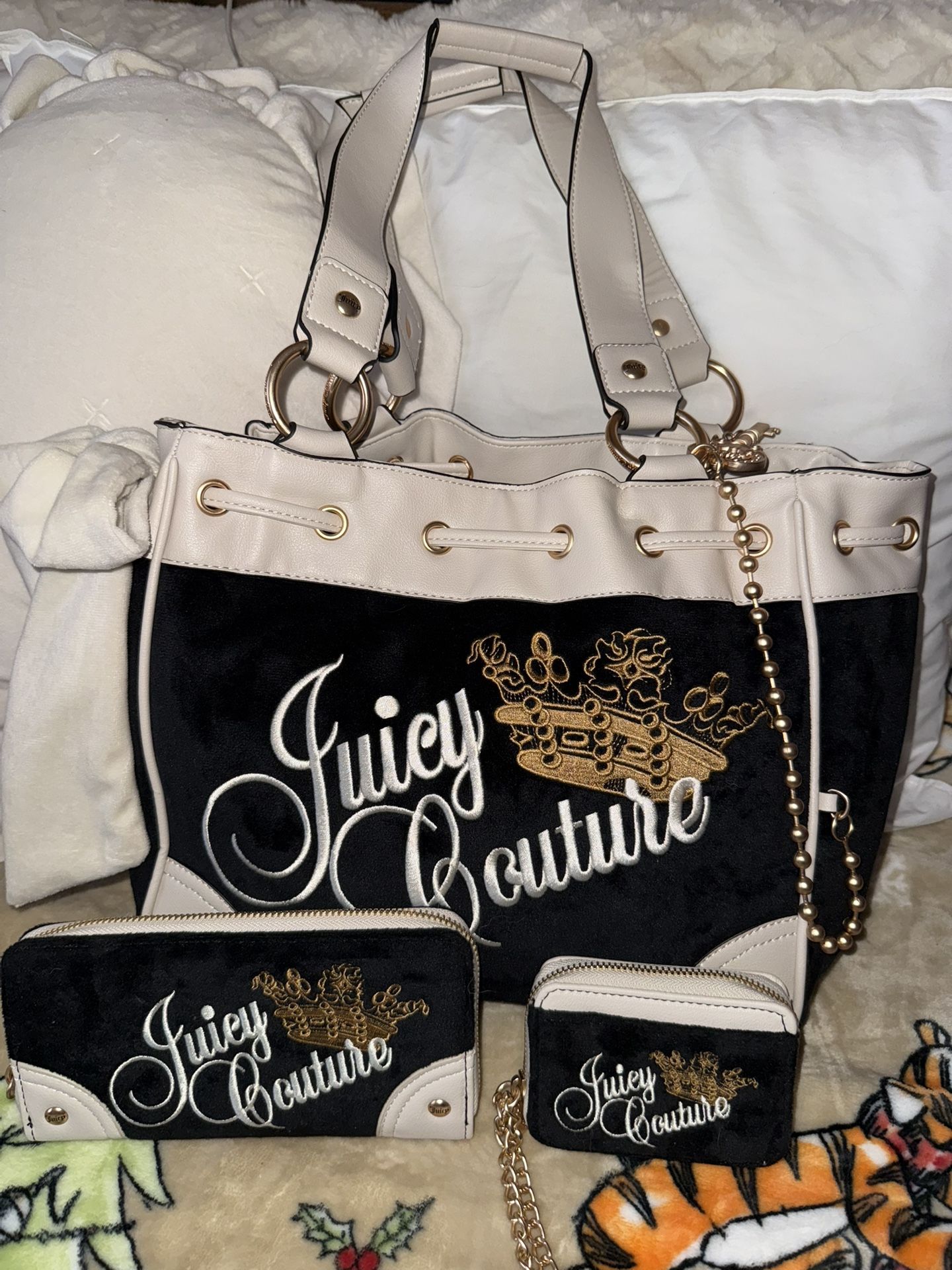 Juicy Couture Day Dreamer With Wallets 