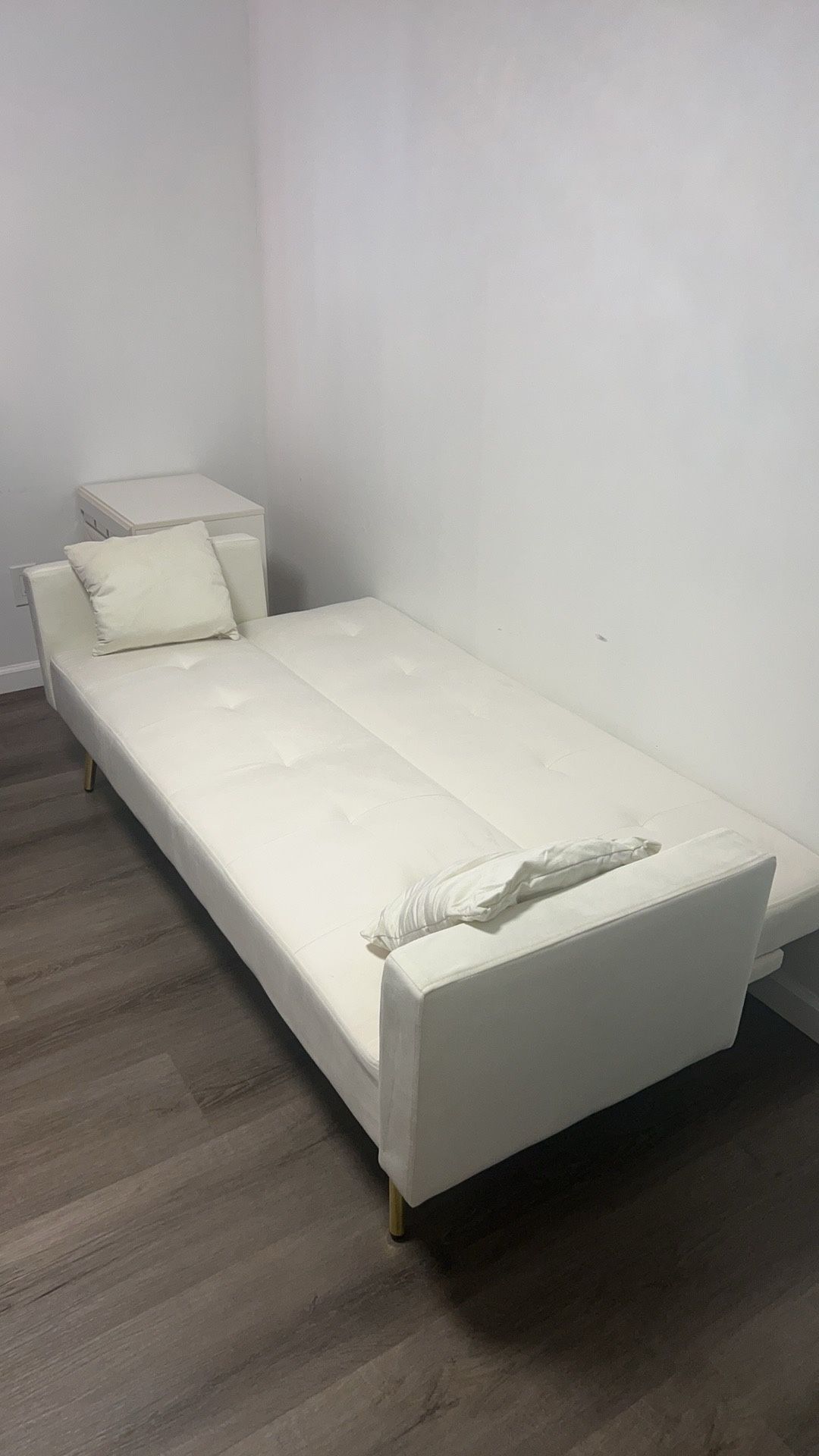 Velvet Convertible Futon Sofa Bed with 2 Pillows, Modern Couch Loveseat Sofa