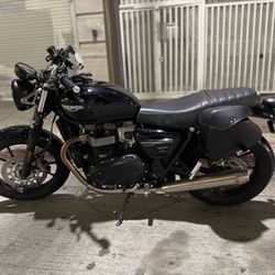 2022 triumph street twin 900