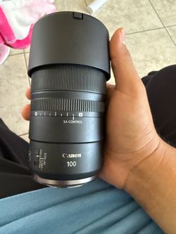 Canon RF 100mm F2.8 L Macro IS USM Lens