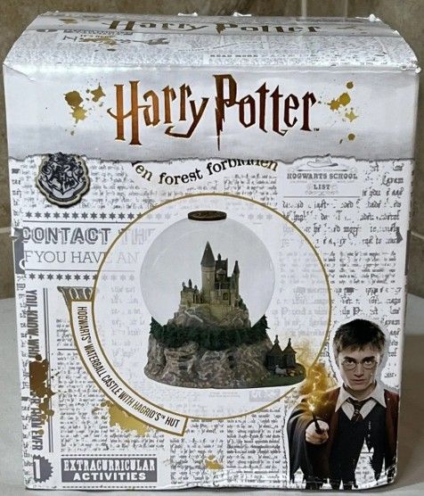 Harry Potter Hogwarts Castle Waterball w/Hagrid's Hut-Brand New