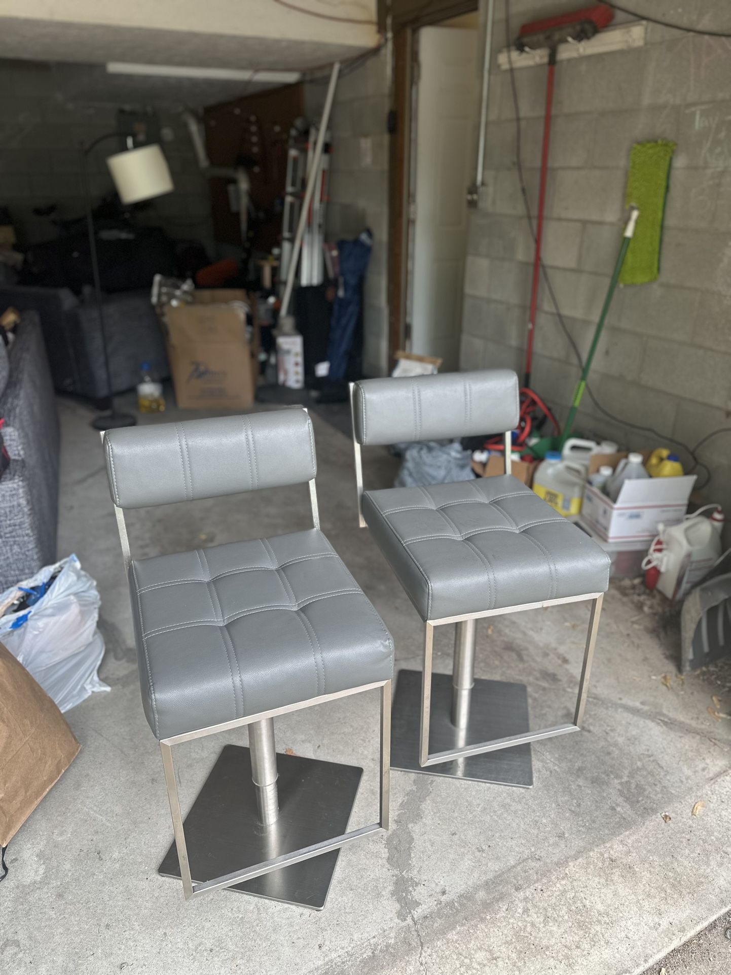 (Set of 2) Luxurious Gray Leather Barstools