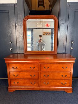 Wooden 6-Drawer Dresser with Mirror
