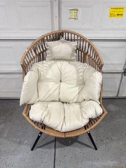 Modern egg chair!