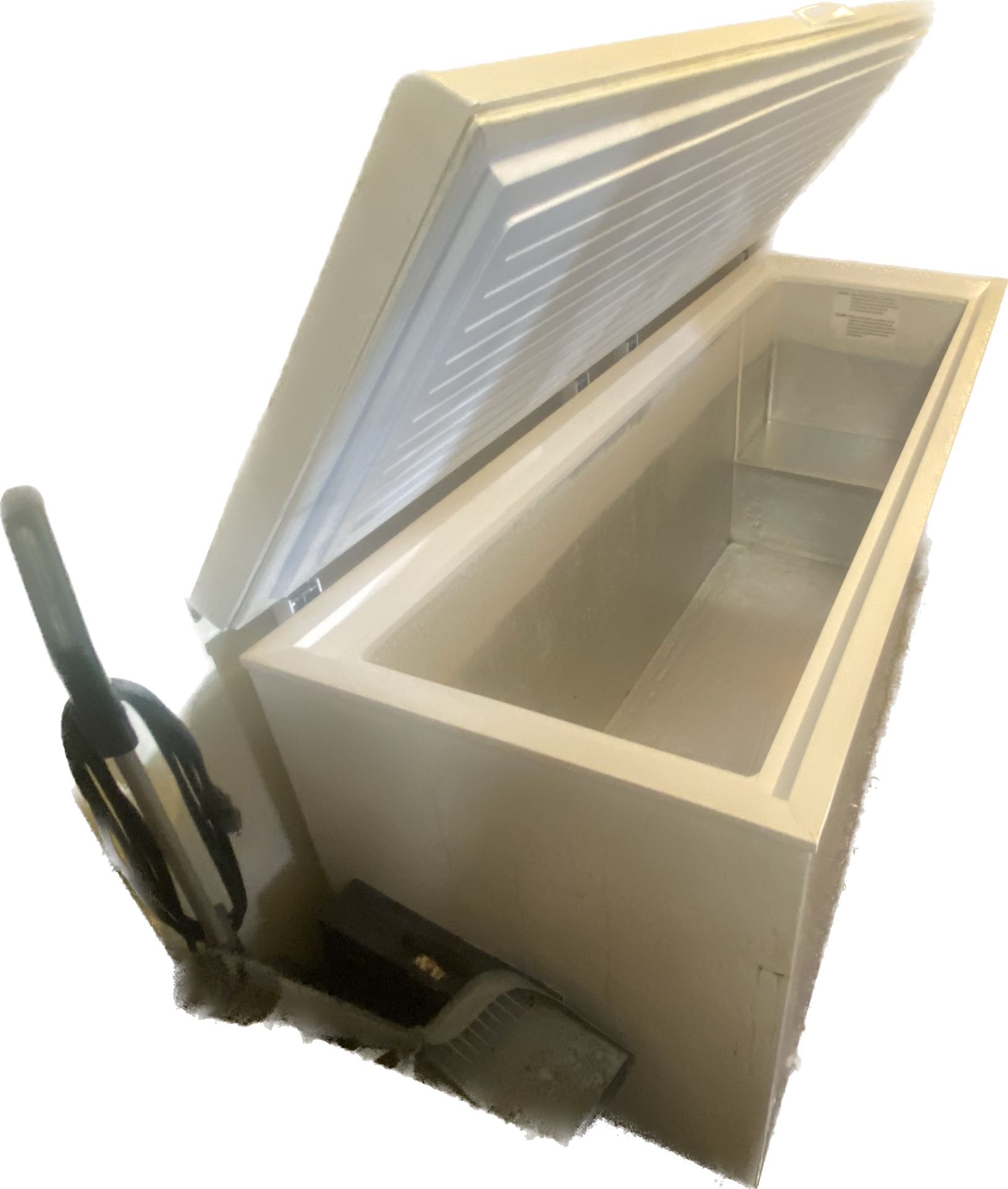 Deep Freezer Garage-Ready Large Chest