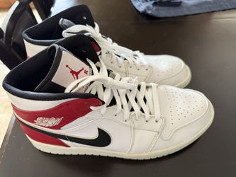 Nike Air Jordan 1 Mid Size 13