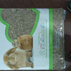 Carefresh Small Pet Bedding Natural- 60L. New $10