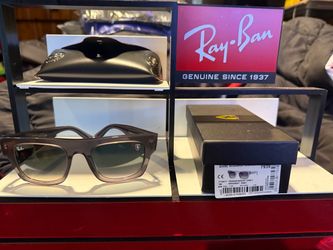 Rayban. Sunglasses 2217
