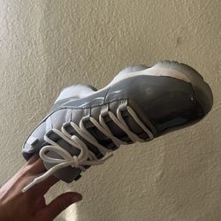 Jordan cool grey 11’s Size 12 