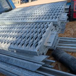 Industrial Use Steel Platforms/Steps