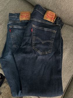 Set of 2 blue Levi’s jeans 34x32