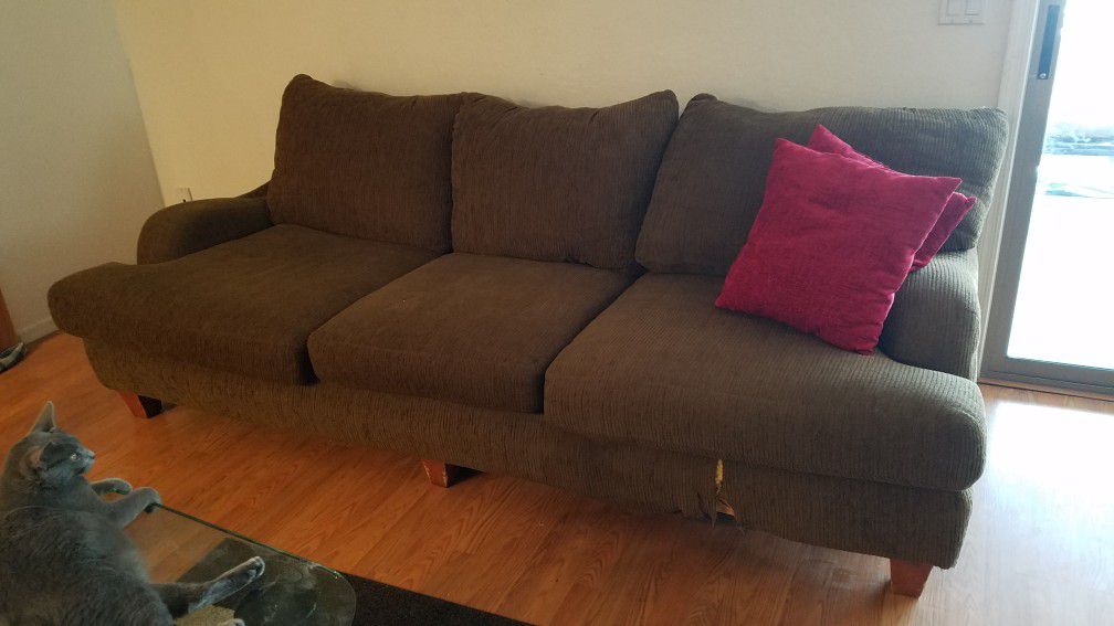 Couch free