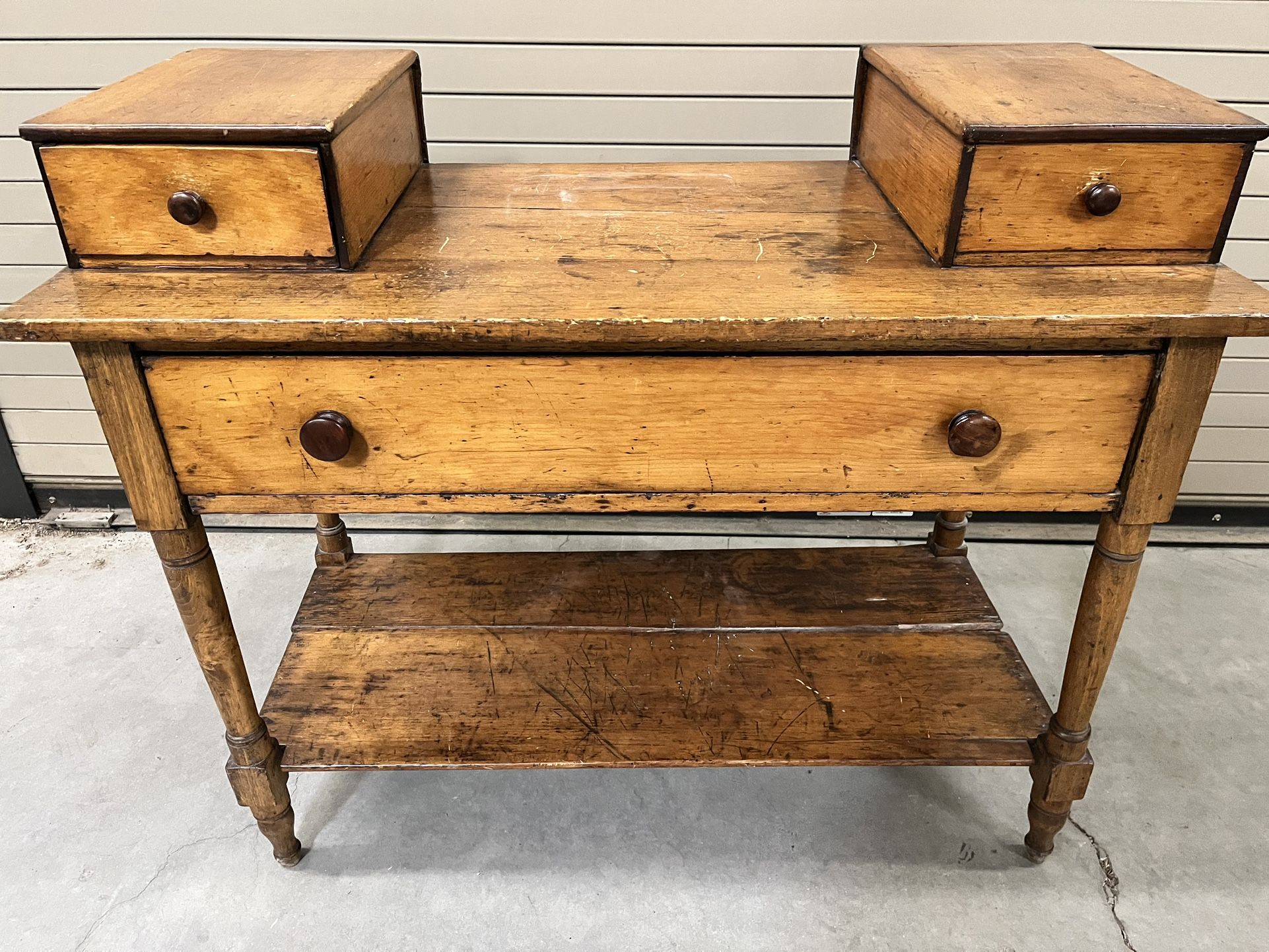 Victorian Antique Wash Basin Table