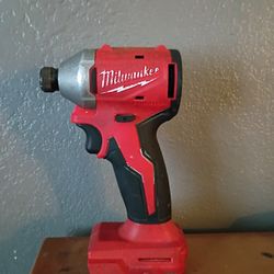 Milwaukee Impact Drill 