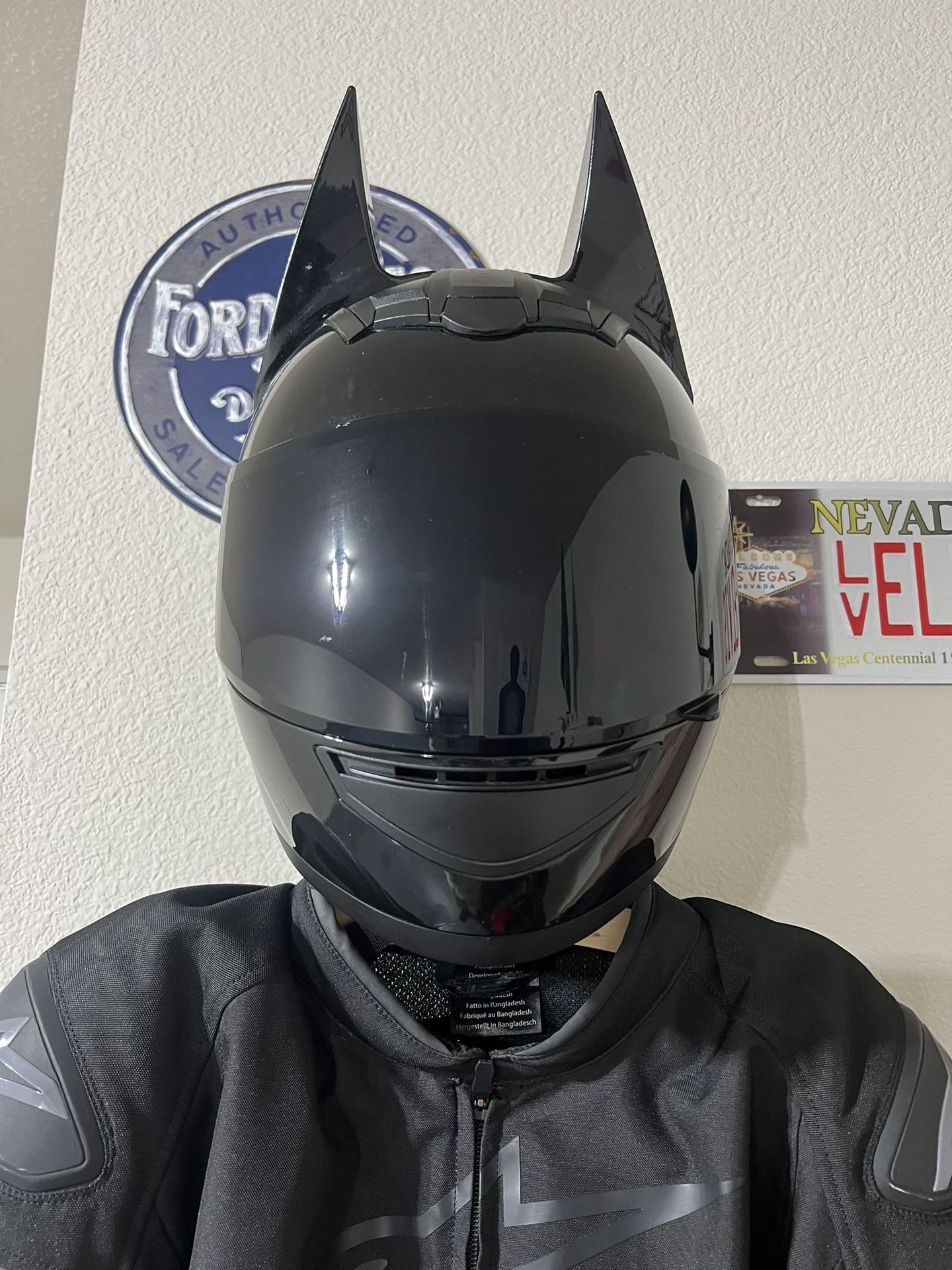 Batman Style Motorcycle Helmet / Dark Knight