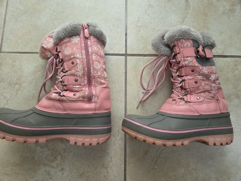Girl's Pink And Grey Snow Boots Size 3