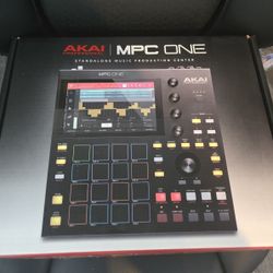 Akai MPC One - Standalone Beat Machine (Boxed, Light Wear)