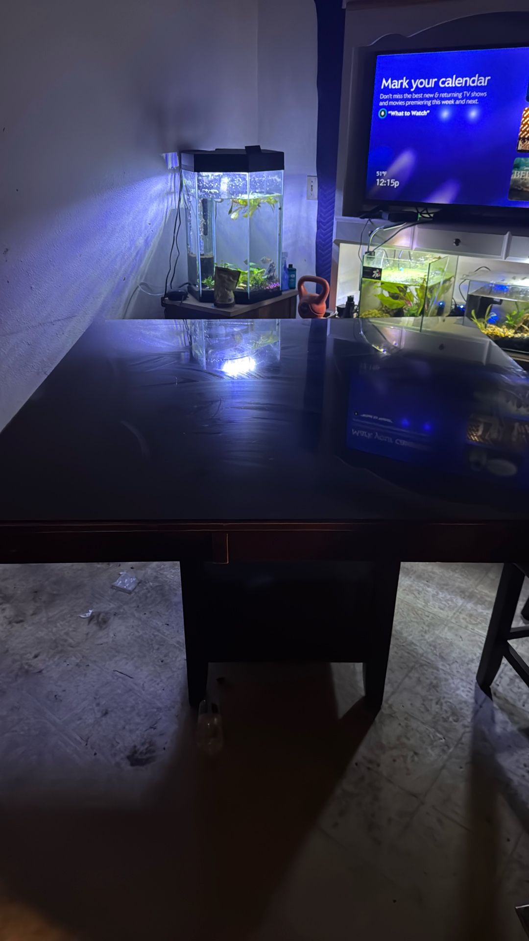 Tall Table 6 Chairs Table In Good Condition Chairs Are A Little Worn Out