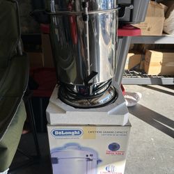 DeLonghi 60 Cup Coffee Maker. Brand New In The Box. Never Used 