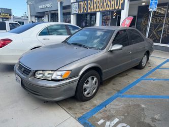 2000 Toyota Camry