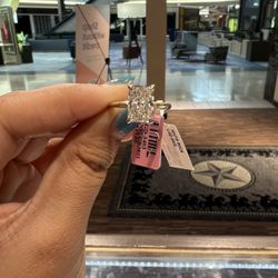 14k gold REAL LAB DIAMOND ring with 3ctw solitaire diamond (elongated radiant cut) for a good price!