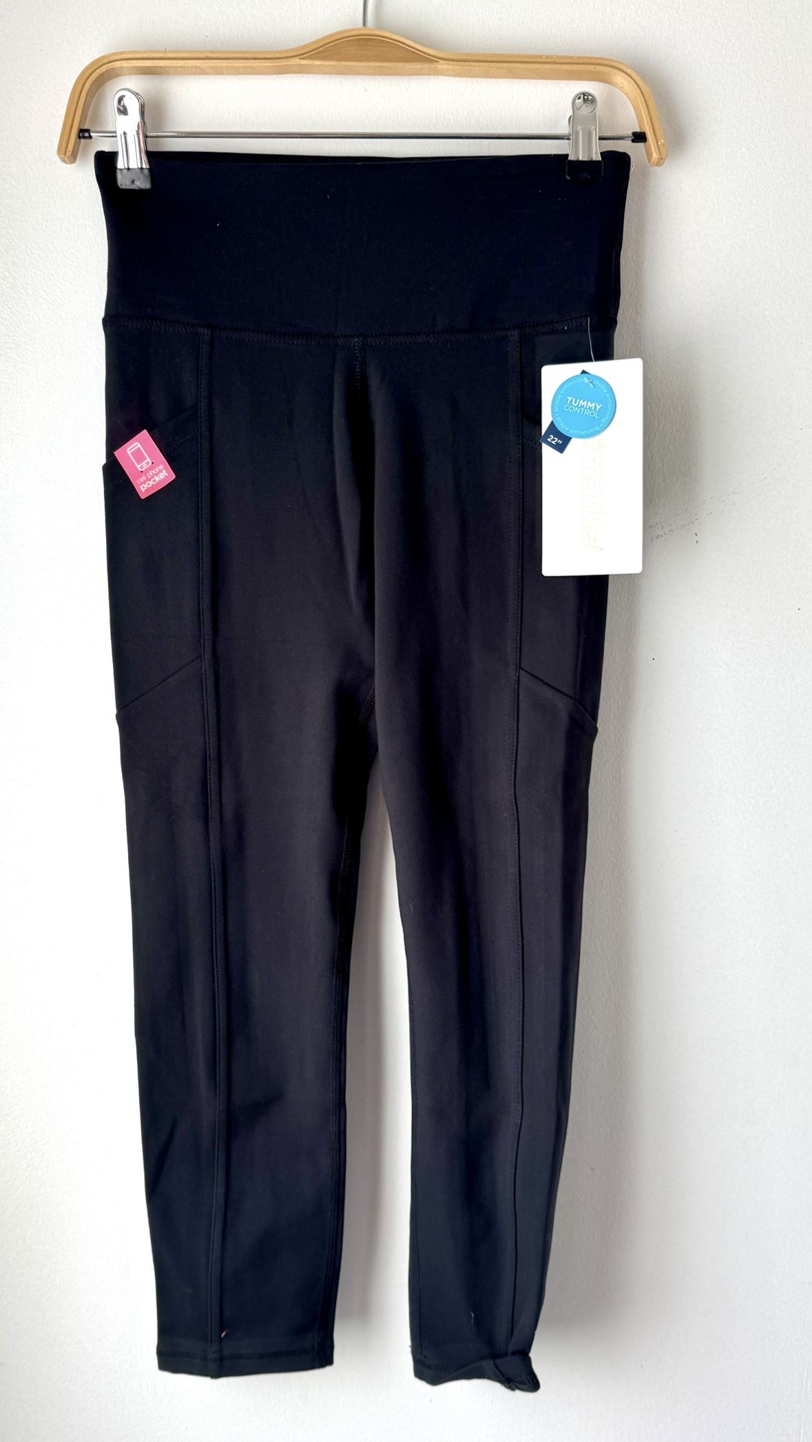 Marika Capri, Small 