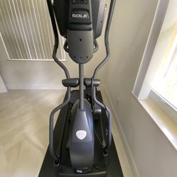 SOLE E25 Elliptical Trainer 
