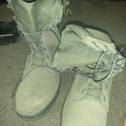 Work boots size 10