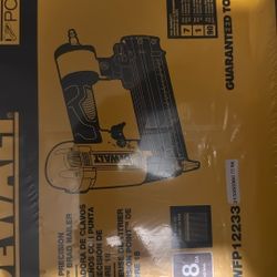 Dewalt 18g Brad Nailer 