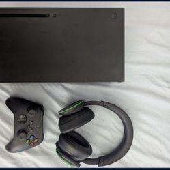 Xbox series X 1Tb, One Controller And Wireless Xbox Brand Headset