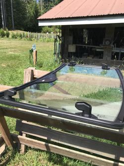 Polaris ranger glass windshield cracked. Has full frame with latches