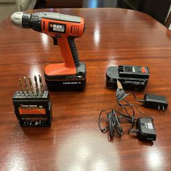 Black & Decker 18v Cordless Drill + Accessories 