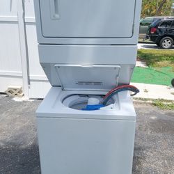 Washer And Dryer Stacked Whirlpool 27"