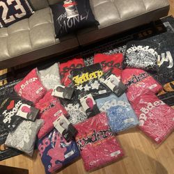 🕸️🕷️ SP5DER HOODIES🕷️🕸️ / NIKE SKIS 🥷🏾DM ME FOR INFO✅