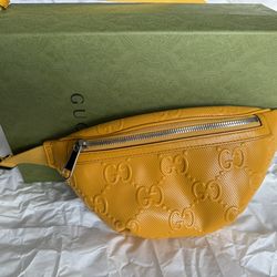 BRAND NEW 🔥 Gucci GG Embossed Belt Bag