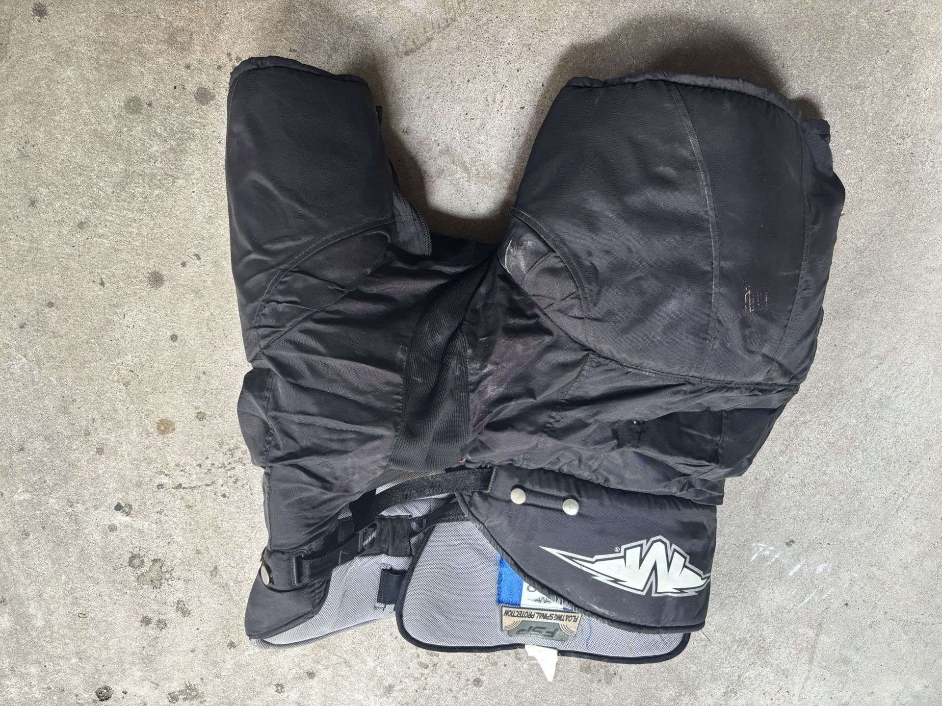 Mission M2 Sr Hockey Goalie Pants- Large 