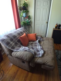 3 recliners