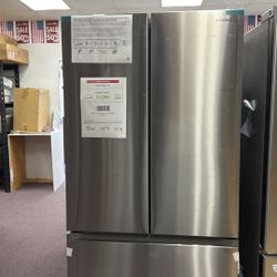 Refrigerator 33” Stainless Steel New Open Box 1 Year Warranty 