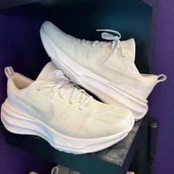 Nike ZoomX Invincible Run 3 White (Size Men’s 11)